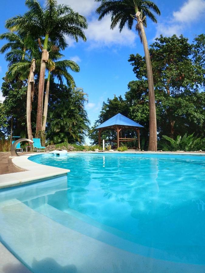 Gite Kaz A Topaze, Piscine, Jardin Tropical Sainte-Rose Exterior foto